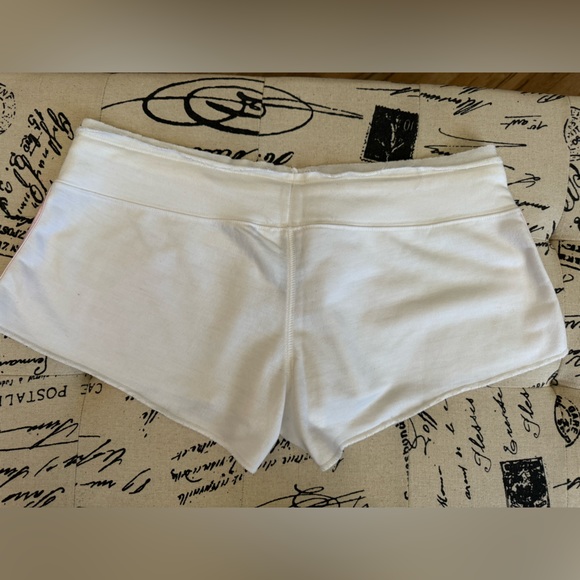 Women’s athletic short - Picture 2 of 4